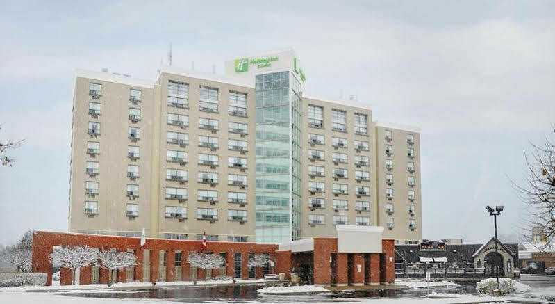 Holiday Inn Hotel & Suites London By Ihg Exterior foto